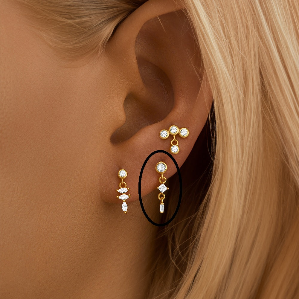 Minimalistisk Flatback Øredobb Helix Tragus Cartilage med 3 Hvite Steiner