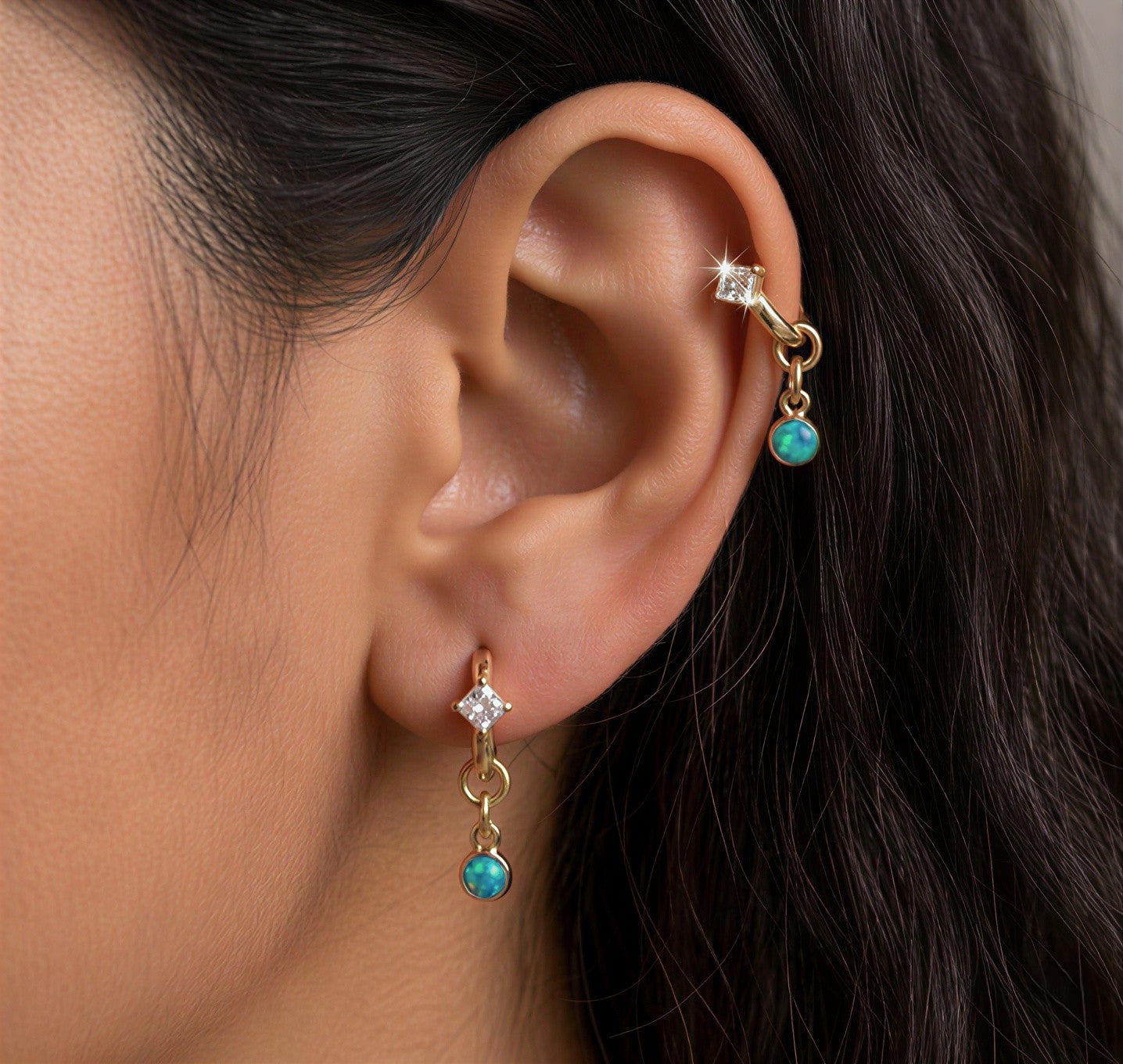 Gold earrings hoops