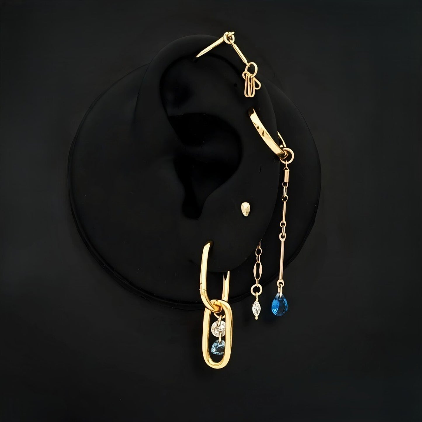 Øredobber sett av 4 øredobber i gull